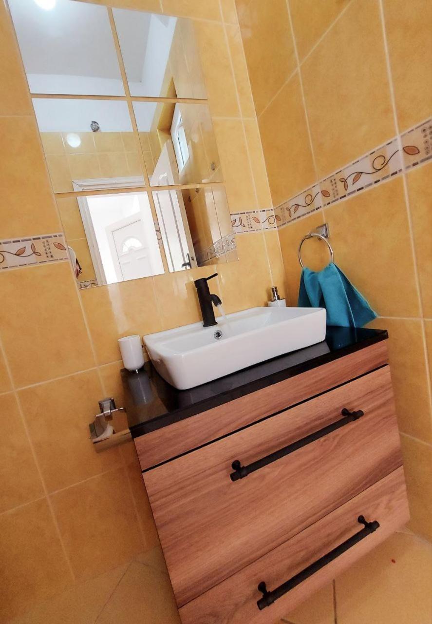 Apartmani Radovic Bijela Oda fotoğraf