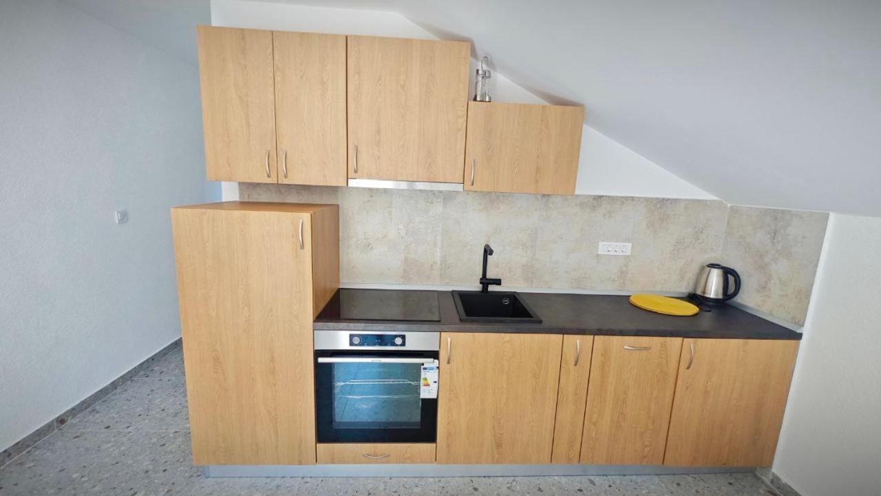 Apartmani Radovic Bijela Dış mekan fotoğraf
