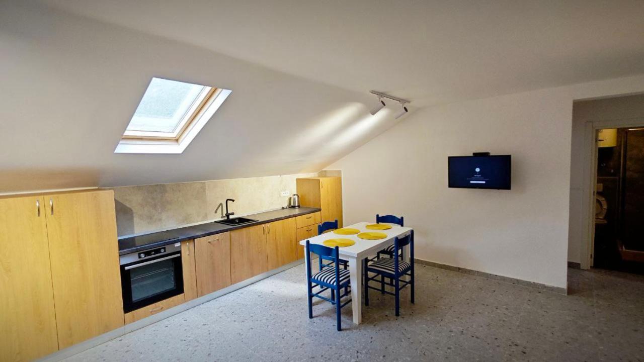 Apartmani Radovic Bijela Dış mekan fotoğraf