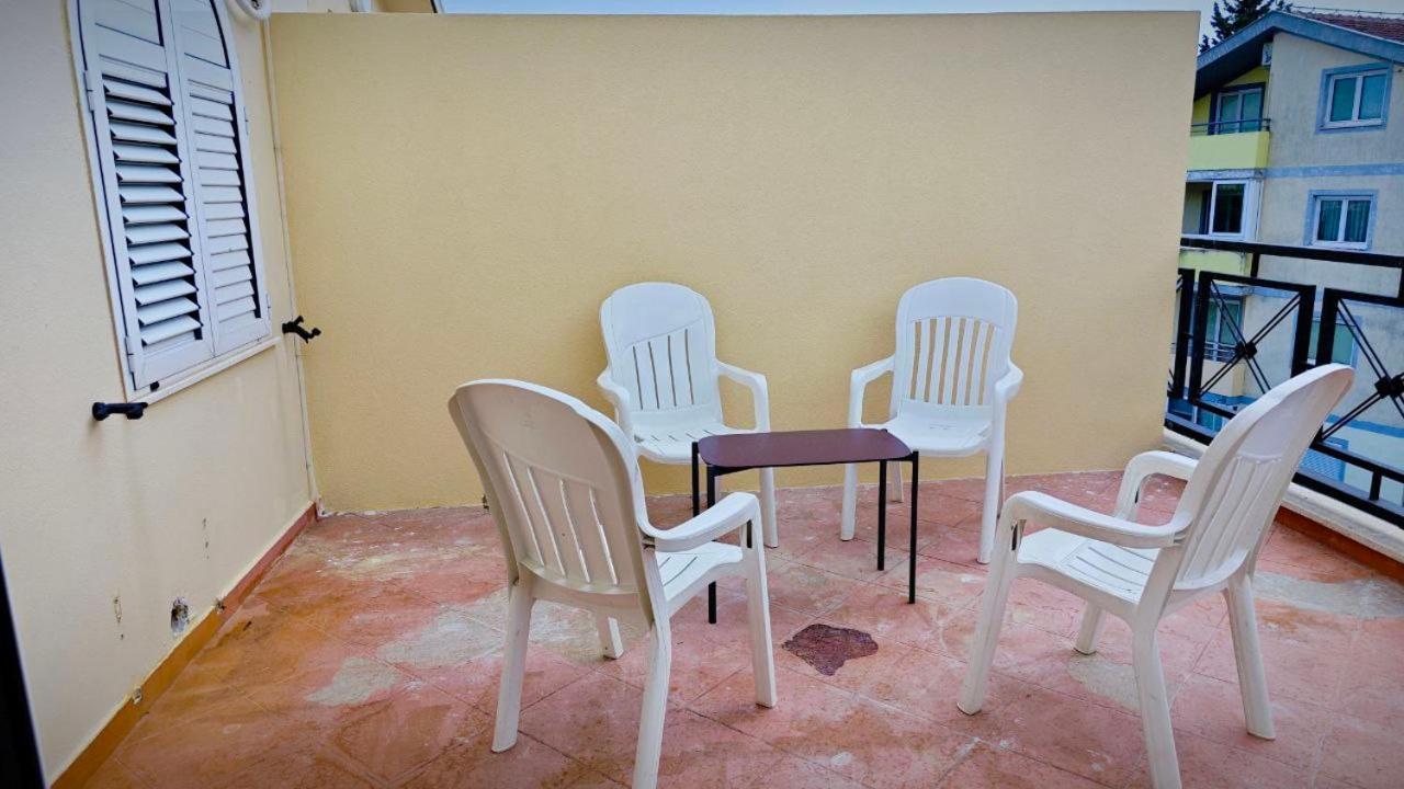 Apartmani Radovic Bijela Dış mekan fotoğraf